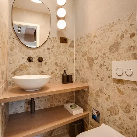 Bruna Apartman-with Private Parking