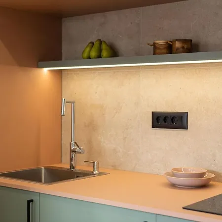 Bruna Apartman-with Private Parking アパート リエカ