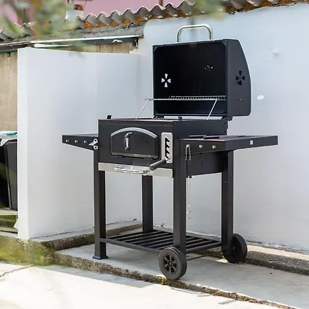 Bruna Apartman-with Private Parking *