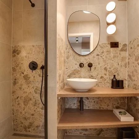 Bruna Apartman-with Private Parking * リエカ